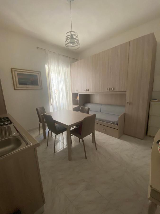 Appartamento Bilocale 4 Posti Bosa Exterior foto